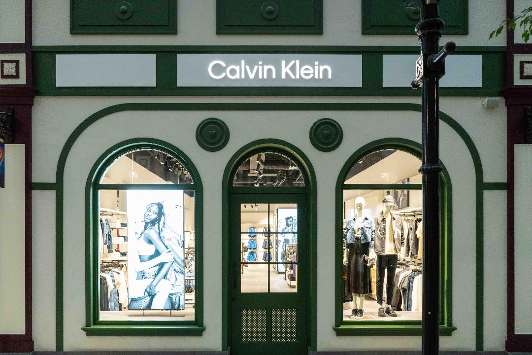 CALVIN KLEIN – noul brand iconic din Fashion House Outlet - e-femeia.ro